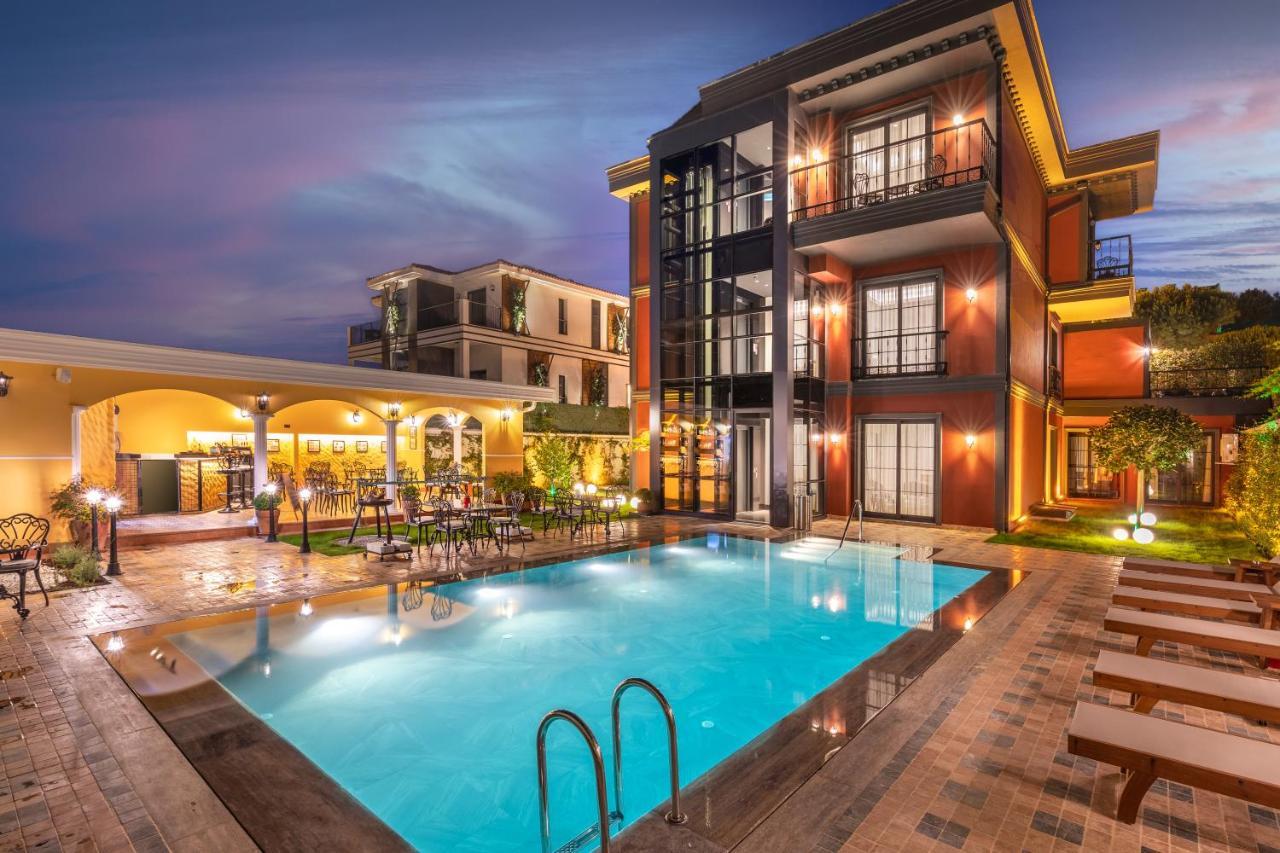 Motif Hotel Çeşme Exterior foto